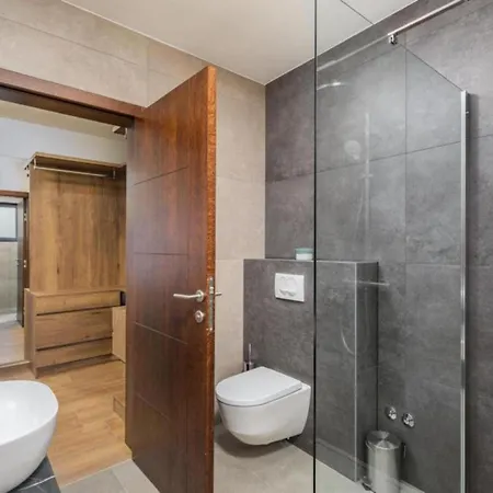 Ana Skicini For 10 People With Heated Pool, Kids Activities And Sea View Near Novigrad Villa *