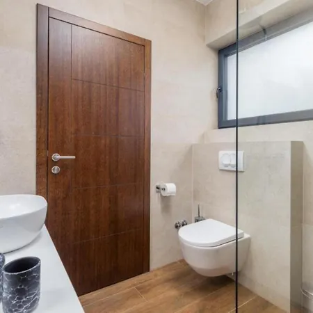 Ana Skicini For 10 People With Heated Pool, Kids Activities And Sea View Near Novigrad